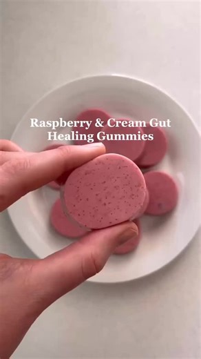 11K views · 33 reactions | These raspberry + cream gummies are proof you can heal your gut and eat dessert  Drop a ❤️ below if you want the recipe! #IQuitSugar #GutHealing #HealthyDessert #SugarFreeLife #CollagenGummies #GlowingGut #HormoneSupport #WellnessSnacks #CleanEating #HealthyLiving | I Quit Sugar | Facebook