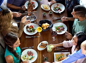 8 Restaurant Chains That Still Have Great Bottomless Deals