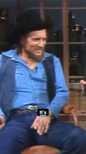 Buddy Holly gave Waylon Jennings his first bass #interview #oldcountry #johnnycash #countrymusic