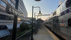 Amtrak train derailment causes VRE train delays, cancellations to DC