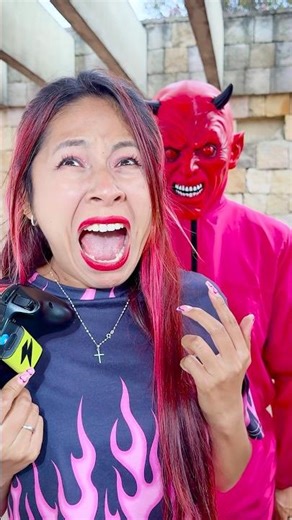 THAT WASN'T MY GRANDFATHER 😰 @CAMILOAGUILLONN @Layarashorts #layara #trending #viralshorts