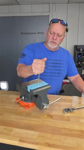 Effective Broken Bolt Extractor for Mechanics