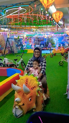 naik dino bersama nenda.. nenek bunda🥰