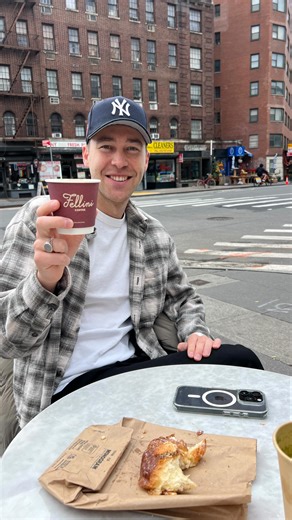 Steven Wommack on Instagram: "Here is how you can create this tricky mirror effect like @willsmith ✨🎥 you can use this to create more engaging hooks for your Instagram reels 😍🔥 all you need is your phone 🚀 have fun creating!! #video #edit #reels #tutorial #creative #explore #ideas #effect inspiration by @willsmith"