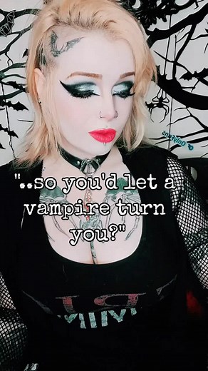 I love vampires so much