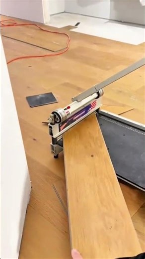 Using a Floorboard Cutter Tool to Remove Wooden Flooring Quickly and Cleanly