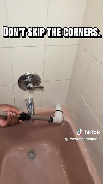 Electric spin scrubber corner brush cleaning shower corners and grout 🧼 This cordless bathroom scrubber helps reach tight bathroom spots easier. #tiktokshop #electricspinscrubber #bathroomcleaning #cleaningtiktok #homefinds
