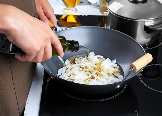 How to Choose the Right Oil for Frying and Sautéing