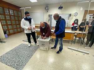 WATCH: Sealing of ballot boxes at polling stations