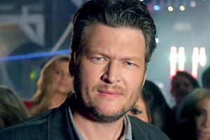 Blake Shelton - Boys 'Round Here ft. Pistol Annies & Friends