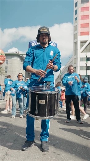 This year, Mardi Gras meets the Big Game, and Blue Plate is bringing all the energy. 🔥🏈 From the parade route to the tailgate, we’ve got bold flavor and good times all the way through!⁠ ⁠ Let the good times roll! 🎉💙 | Blue Plate Mayonnaise