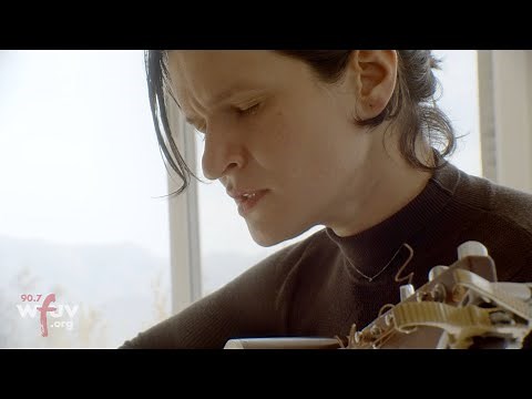 Adrianne Lenker - "Anything" (Live for WFUV)