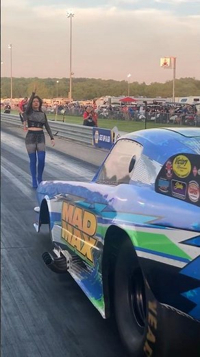 BACK UP GIRLS! We advise you follow their instructions! #dragrace #funnycarchaos #racing