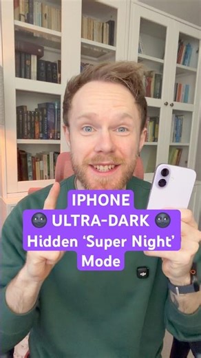 How to activate secret iPhone ULTRA dark mode for night-time scrolling 📲🌚 thanks Apple 🍏 #ios