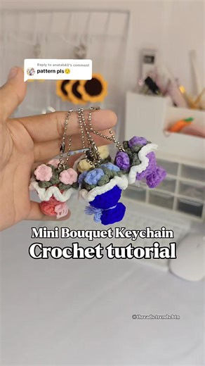 Mini Bouquet Keychain Crochet Tutorial