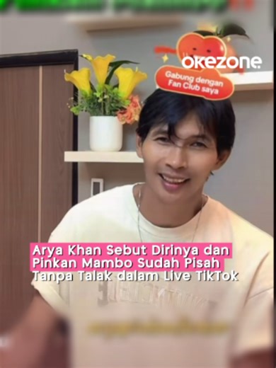 Arya Khan membuat pengumuman mengejutkan lewat siaran langsung TikTok, menyatakan dirinya resmi berpisah dari Pinkan Mambo. Ia menegaskan sudah menceraikan Pinkan dan memutus jalur komunikasi dengan memblokir semua akses. Arya mengungkap alasan perceraian karena adanya ketidakcocokan, perbedaan pikiran, serta sikap salah satu pihak yang dianggap terlalu mendominasi dalam rumah tangga. Pernikahan siri yang mereka jalani sejak 24 Desember 2023 sebelumnya berlangsung sederhana di Tangerang, dengan 