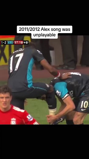 Alex Song's Unplayable Arsenal Goal (2011/2012)