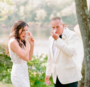 Heartfelt Father of the Bride Toasts: Inspiring Examples for a Memorable Wedding Moment
