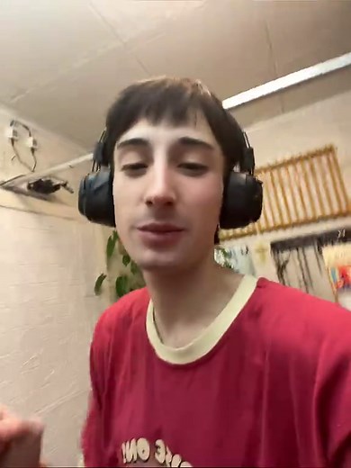 The Best 2000s Music Playlist for Nostalgic Vibes