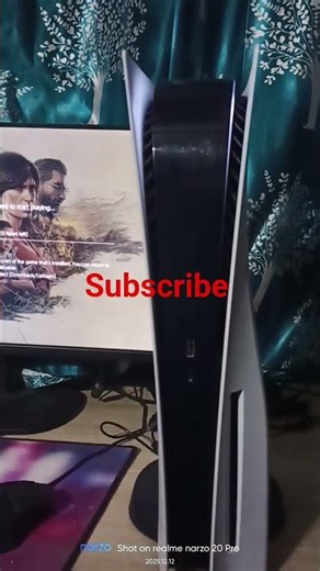 how to insert game disc in PS5