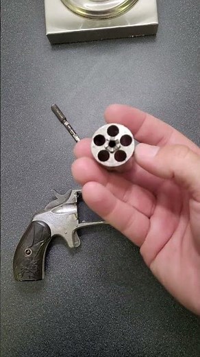 Iver Johnson 32 spur trigger revolver!