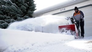 Spring storm brings heavy snowfall across Saskatchewan