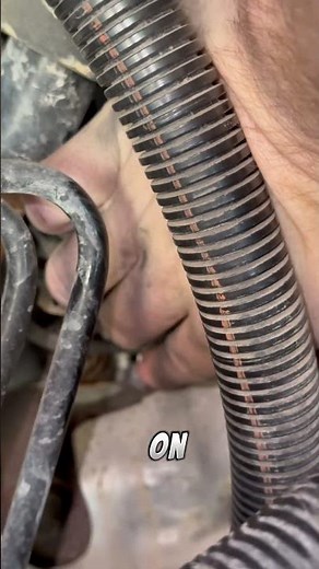 Changing a glow plug in a 6.6L Duramax