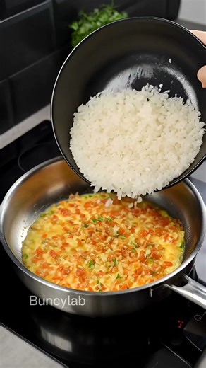 🍚 Two min Egg Rice #cooking #food #easyrecipes #easyrecipe #foodlovers #delicious
