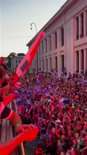 Una locura el recibimiento de los noruegos en Oslo tras una histórica participación 🤯⚽️ #Shorts