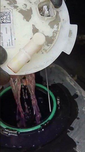 🚘#Ford Explorer!Replace Fuel pump Assembly!#fuel #fuelpump #fordexplorer #mechanic #automobile