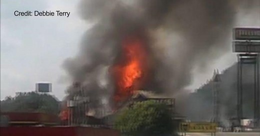 Tennessee fireworks store goes up in flames