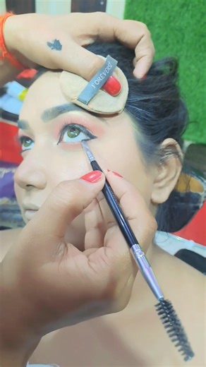 Gel Liner Applied Tutorial#makeuptips #eyemakeup #youtube #💫