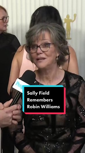 #SallyField says there’s wasn’t a moment she didn’t enjoy being in #RobinWilliams’ presence 🥹🤍 #SAGAwards #SAG #Celebs #MrsDoubtfire