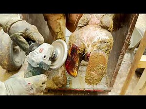 Trimming the Worst Cow Hoof Abscess You've Ever Seen
