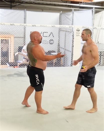 FIGHT BREAKS OUT!! At The Gym Between UFC Fighter And Jiu Jitsu Champion #ufc #mma #fighter #workout #fitness #Strengthcartel #boxingday #jiujitsu #muaythai #kickboxing . | Big SC Boy