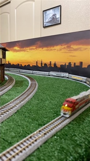 “Santa Fe Warbonnet POWER! Dash 8-40BW #502 N Scale Pulls Stunning 12 Car Passenger Train!”