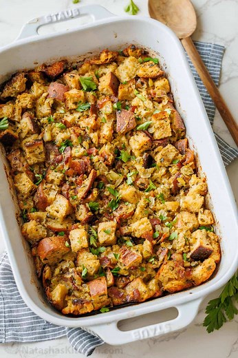 Chef’s kiss stuffing 🤌 (everyone needs this recipe) ➡️ https://natashaskitchen.com/stuffing-recipe/ #thanksgivingrecipes #stuffingrecipe #thanksgivingdinner #holidayrecipes #easyrecipes