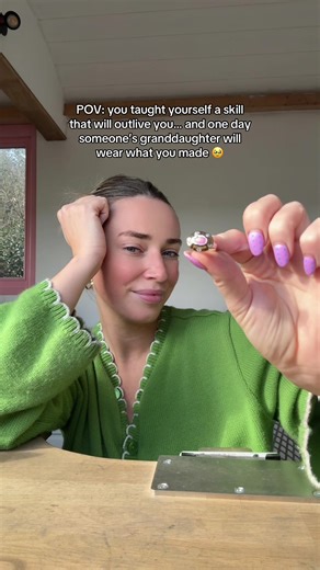 Fine jewellery over fast fashion, always ✨!! Solid gold is an investment - designed to be worn for life and passed down to the ones you love. That’s why teaching myself this craft means so much to me. 💕🫶🏼 #jewelry #finejewellery #jeweller #finejewlery #fyp