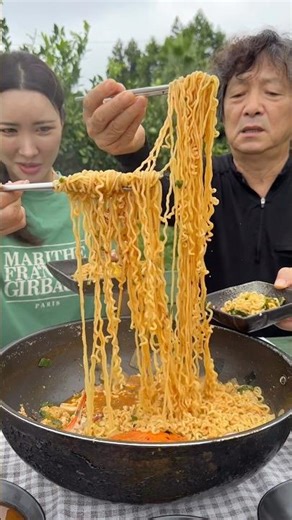 제주 삼달리 아버지 해물라면 먹방 #별내리는정원삼달리 시골부부가 운영하는 제주동쪽 소박한 로컬맛집 #제주맛집 #삼달리 #표선맛집 #서귀포맛집