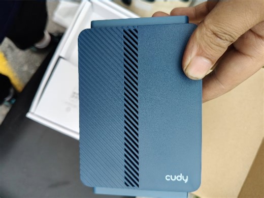 买了个迷你路由器晚上给大家测试一下