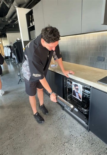 Office Prank: Hiding Photos of My Boss Everywhere