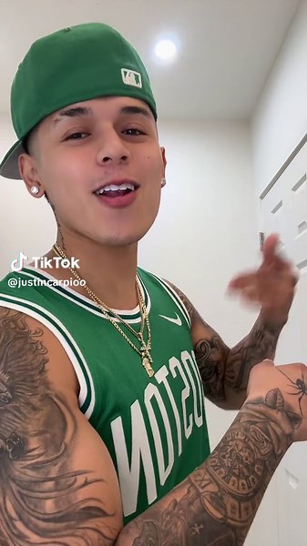 Tengo el Flow que le Gusta a tu Jeva Balenciaga