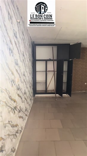À louer ( disponible ) Studio en maison basse, situé à Yopougon Niangon Nord, au sein d’une cité avec accès facile. Loyer : 60 000 FCFA Intéressé(e) ? Contactez-nous dès maintenant pour plus d'informations ou pour organiser une visite ! ☎️• Téléphone : 05 04 19 54 83 ☎️• WhatsApp : 07 08 21 80 78 ☎️• Autre numéro : 01 01 95 08 90 Rejoignez-nous sur Telegram pour plus d'offres : https://t.me/le_bon_coin_immobilier