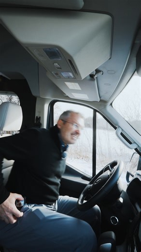Le Perspective, c’est la confiance à chaque kilomètre. Traction intégrale, moteur EcoBoost performant, technologies de sécurité avancées et écran 12” compatible Apple CarPlay et Android Auto, ajoutez à cela une caméra 360° pour une visibilité totale et chaque trajet devient aussi rassurant que maîtrisé. #rv #ClasseB #VRClasseB #aventure #panoramic #perspective #innovation | VR Panoramic