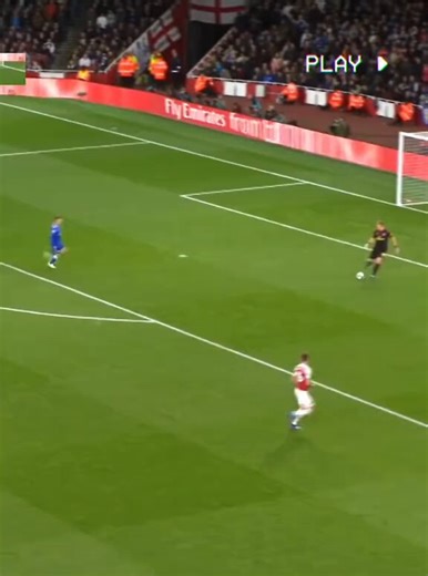 Football is not that difficult… we used to do this under Wenger, now our midfield can’t even string 3 passes together at a go.. 😭😭Always playing mechanical football 🙂‍↕️😭