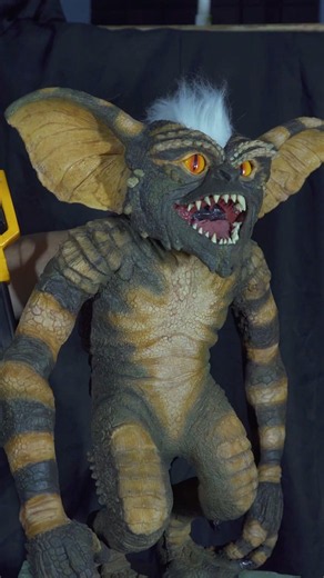 Custom Gremlin Puppet- Full reveal #gizmo #gremlins #props #puppetmaker #filmprops