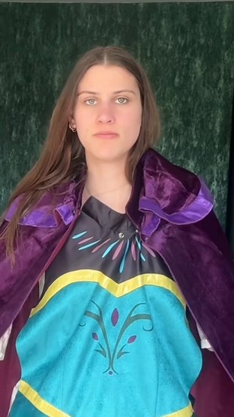 Einzigartiges Elsa Transformationskostüm Unboxing