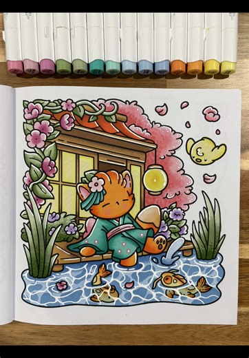 Relaxing with Koi Fish: Cozy Japan Coloring