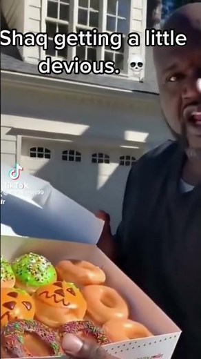 The jack-o’-lantern the chocolate ice. Shaq getting a little devious.
