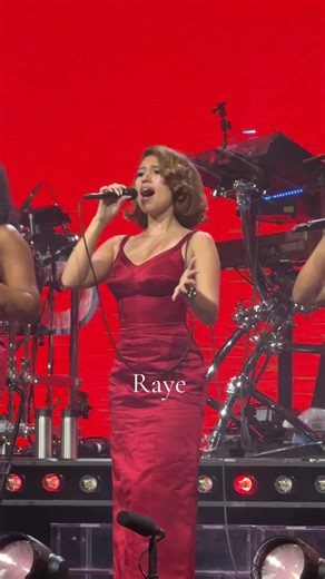 The incredible @Raye killing it in Vancouver tonight! WOW! 😍 . #raye #whereismyhusband #thismusicmaycontainhope #concert #livemusic